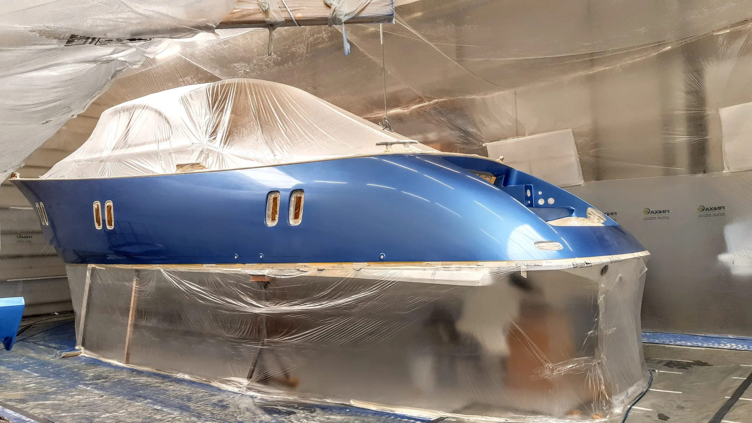 Zeelander yacht window masking before painting — Aurora Yacht Painting